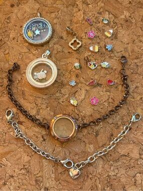 Off Brand- Origami Owl Like Lot
